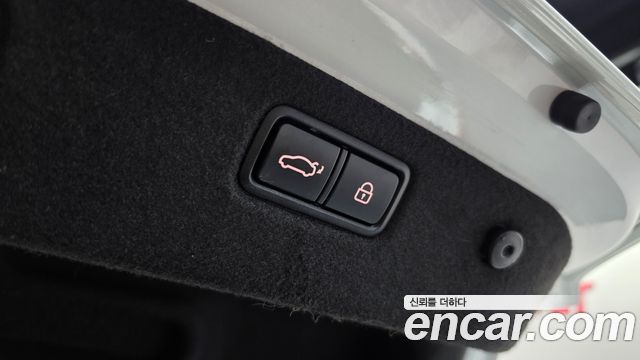 Genesis G70 2020 — photo 16
