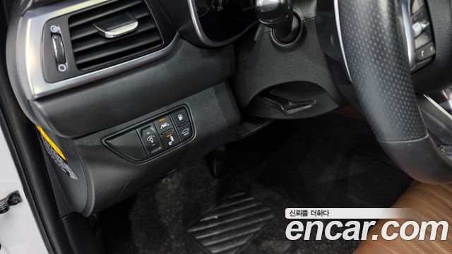 Genesis G70 2020 — photo 19