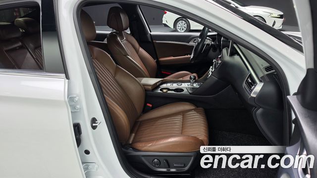 Genesis G70 2020 — photo 20