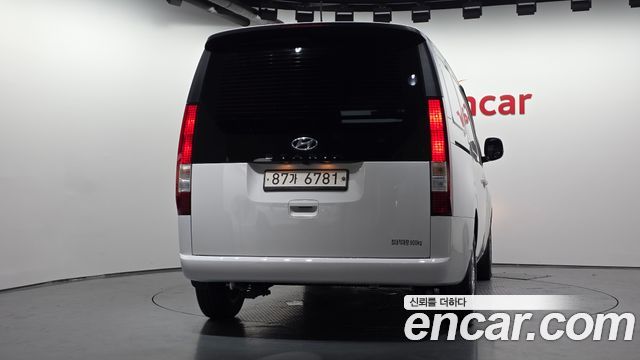 Hyundai Staria 2022 — photo 4