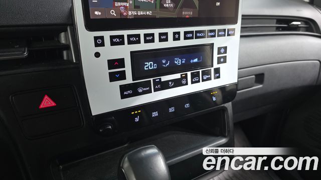 Hyundai Staria 2022 — photo 22