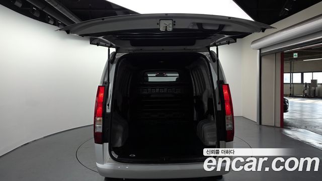 Hyundai Staria 2022 — photo 26