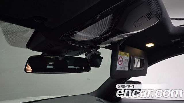 BMW 3-Series 2024 — photo 32