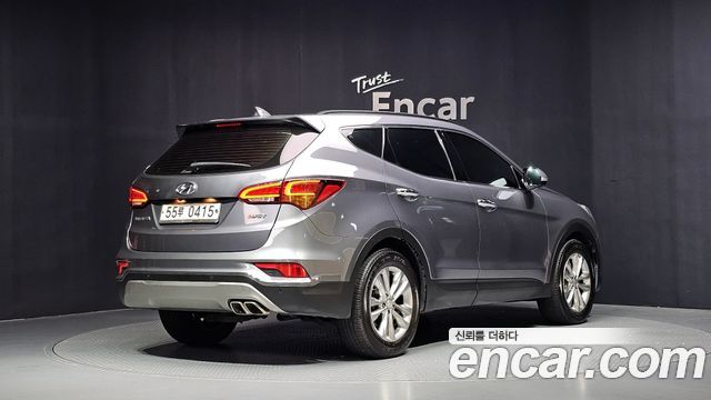 Hyundai Santafe 2016 — photo 2