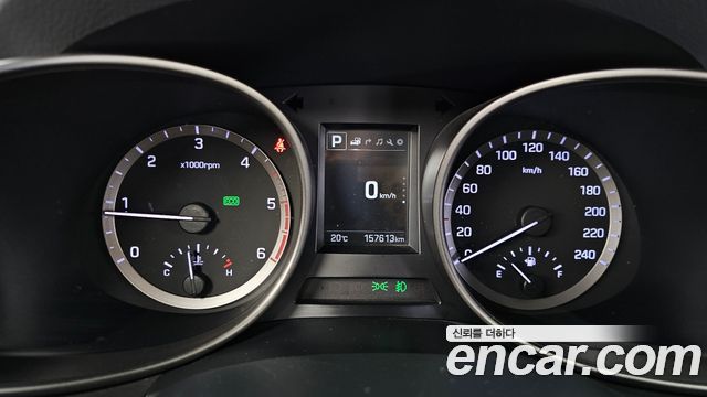 Hyundai Santafe 2016 — photo 11