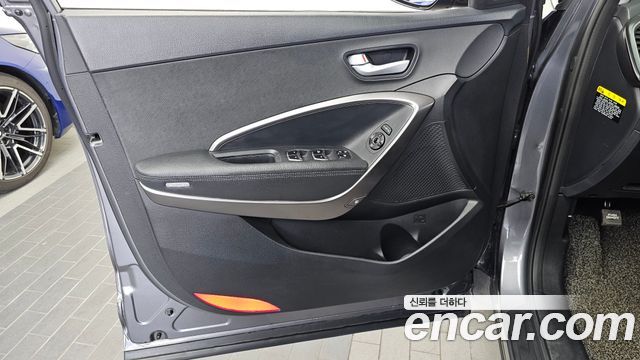 Hyundai Santafe 2016 — photo 14