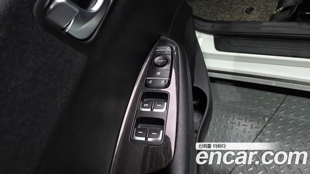 Kia K5 2019 — photo 18
