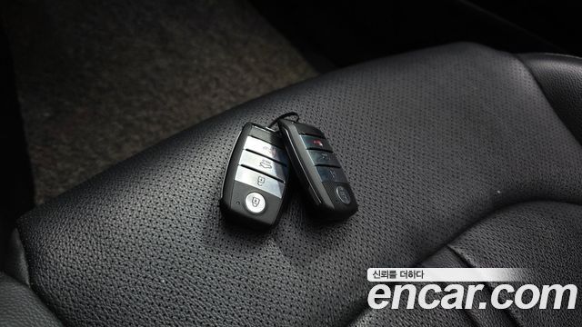 Kia K5 2019 — photo 20