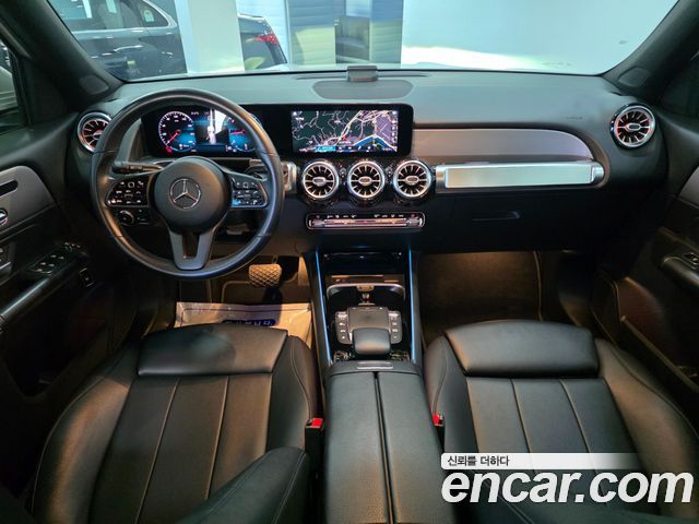 Mercedes-Benz GLB-Class 2021 — photo 7