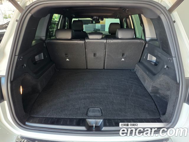 Mercedes-Benz GLB-Class 2021 — photo 19