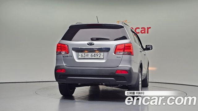 Kia Sorento 2012 — photo 4