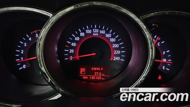 Kia Sorento 2012 — photo 8