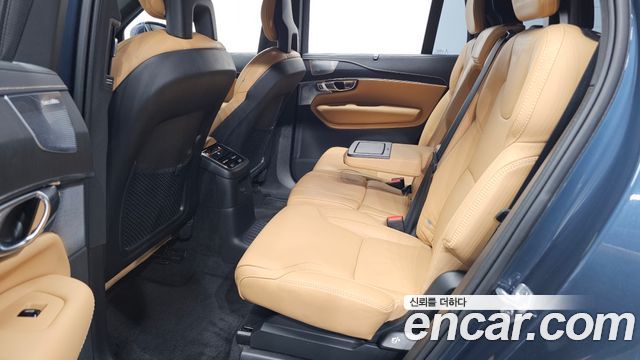 Volvo XC90 2021 — photo 18