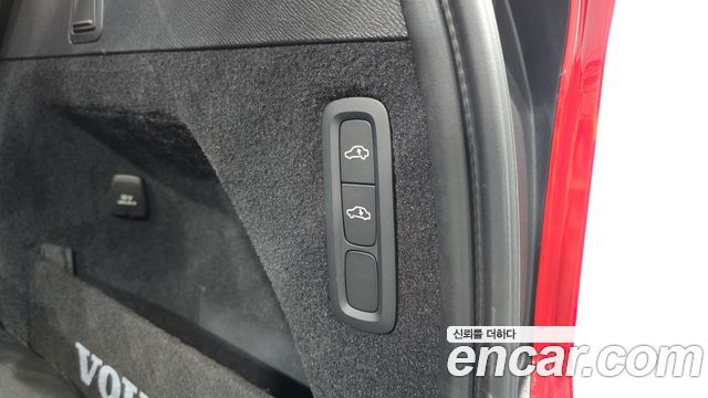 Volvo XC90 2021 — photo 42