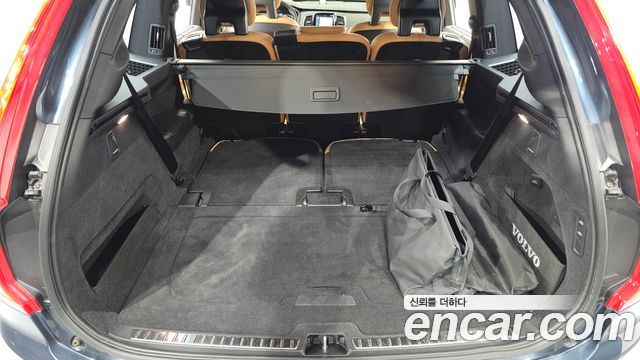 Volvo XC90 2021 — photo 45
