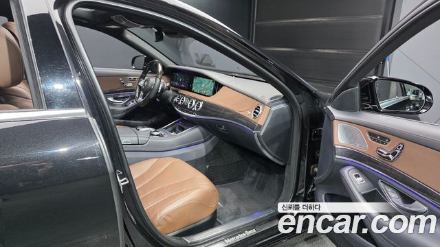 Mercedes-Benz S-Class 2019 — photo 17