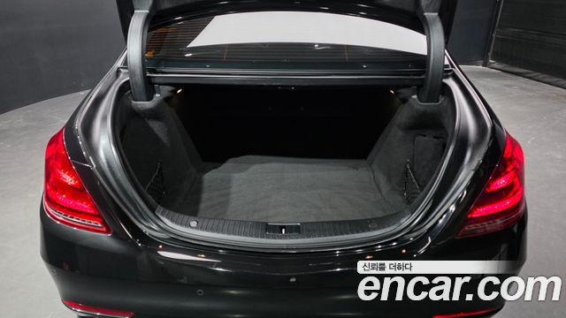 Mercedes-Benz S-Class 2019 — photo 26