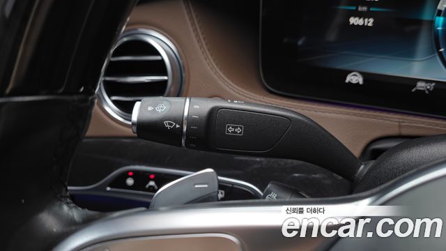 Mercedes-Benz S-Class 2019 — photo 30