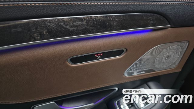 Mercedes-Benz S-Class 2019 — photo 37