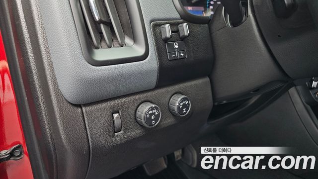 Chevrolet Korea Colorado 2021 — photo 23