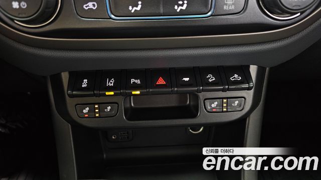 Chevrolet Korea Colorado 2021 — photo 26