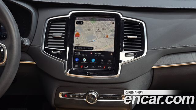 Volvo XC90 2023 — photo 19