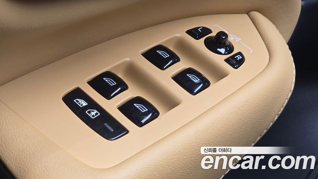 Volvo XC90 2023 — photo 36