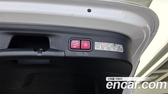 Mercedes-Benz GLE-Class 2022 — photo 32