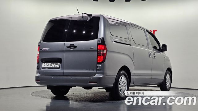 Hyundai Starex 2018 — photo 2
