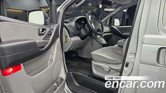 Hyundai Starex 2018 — photo 10