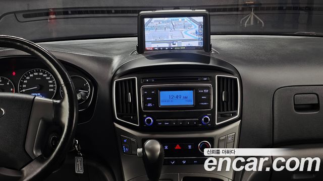 Hyundai Starex 2018 — photo 14