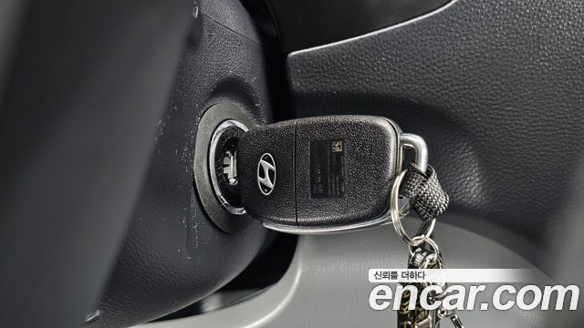 Hyundai Starex 2018 — photo 18