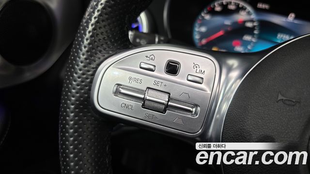 Mercedes-Benz C-Class 2021 — photo 15