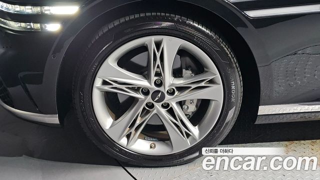 Genesis G90 2023 — photo 5