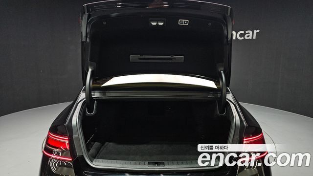 Genesis G90 2023 — photo 21