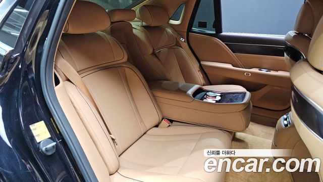 Genesis G90 2023 — photo 22