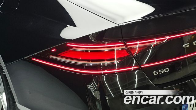 Genesis G90 2023 — photo 9