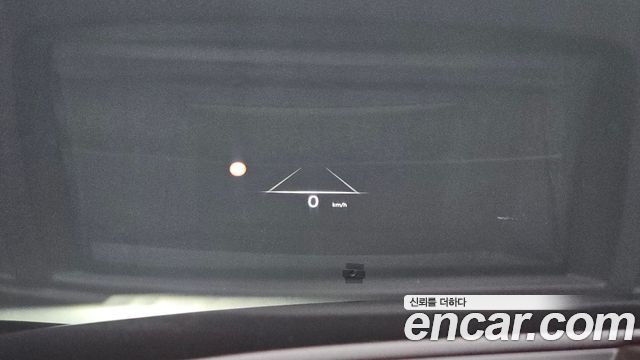 Genesis G90 2023 — photo 32