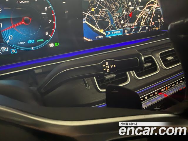 Mercedes-Benz GLS-Class 2022 — photo 8