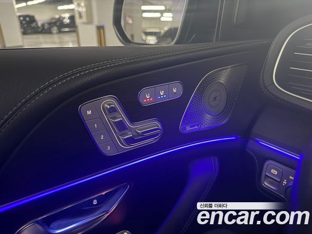 Mercedes-Benz GLS-Class 2022 — photo 12