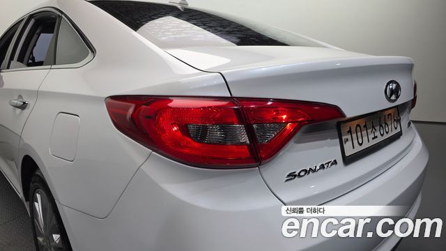 Hyundai Sonata 2016 — photo 9