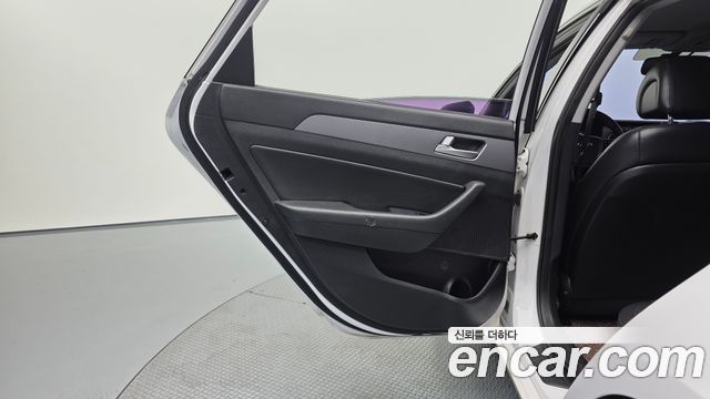 Hyundai Sonata 2016 — photo 15