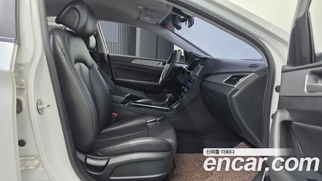 Hyundai Sonata 2016 — photo 16