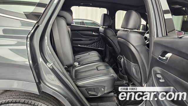 Hyundai Santafe 2021 — photo 17