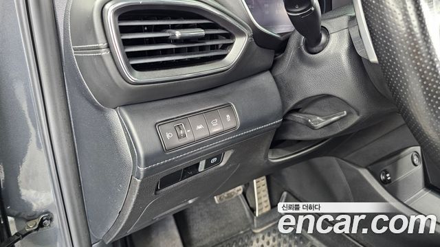 Hyundai Santafe 2021 — photo 28