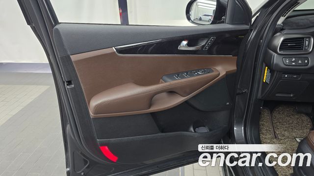 Kia Sorento 2015 — photo 14