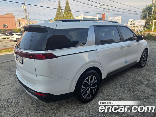Kia Canival 2021 — photo 5
