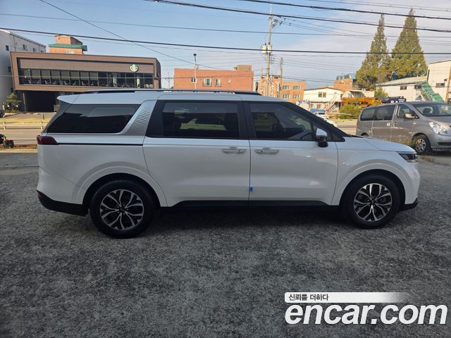 Kia Canival 2021 — photo 7