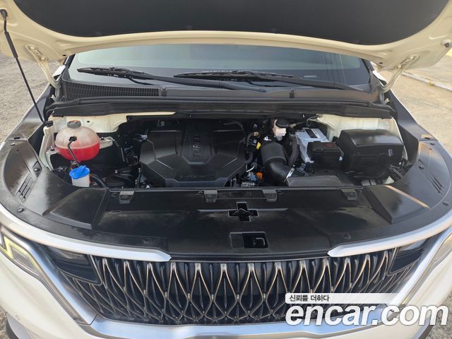 Kia Canival 2021 — photo 20
