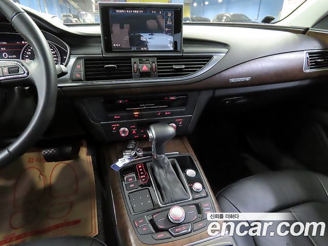Audi A7 2014 — photo 12